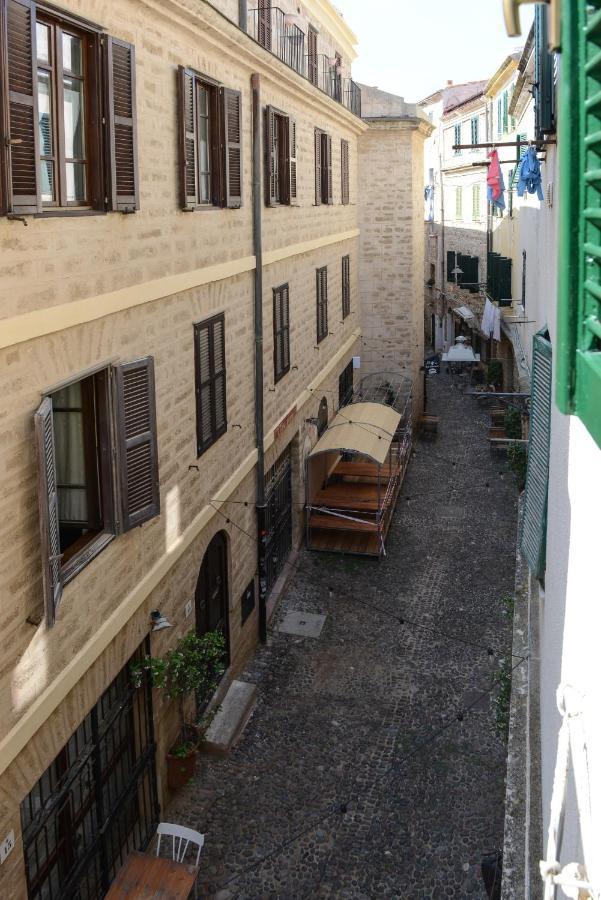 Appartement Old Town Secret Garden à Alghero Extérieur photo